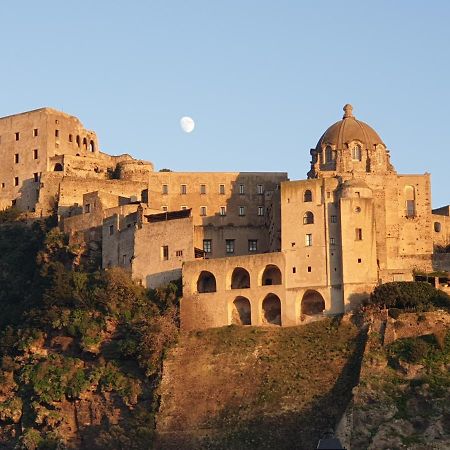 Casa Vacanze Aenaria 2 Искья Экстерьер фото